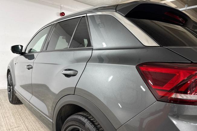 VOLKSWAGEN T-ROC Photo 36