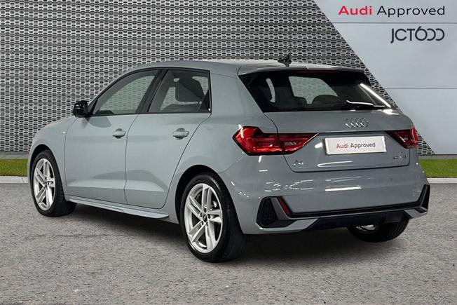 AUDI A1 Photo 3