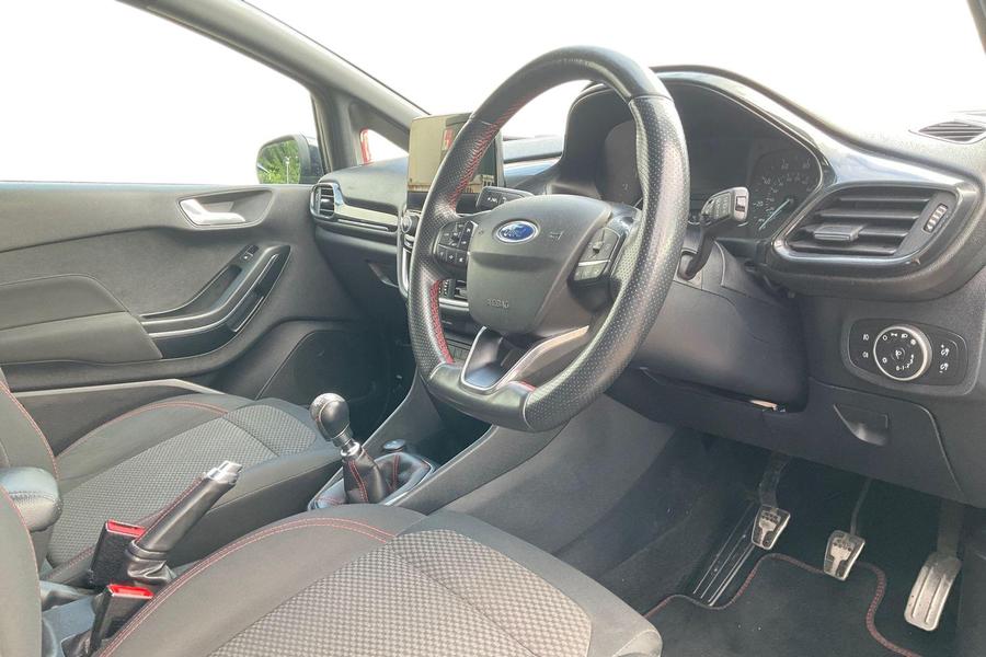 Ford FIESTA Photo autoimg-e2f72dc9639d65142105d72a8b36c4b619c5d322.jpg