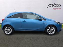 VAUXHALL Corsa Photo 4