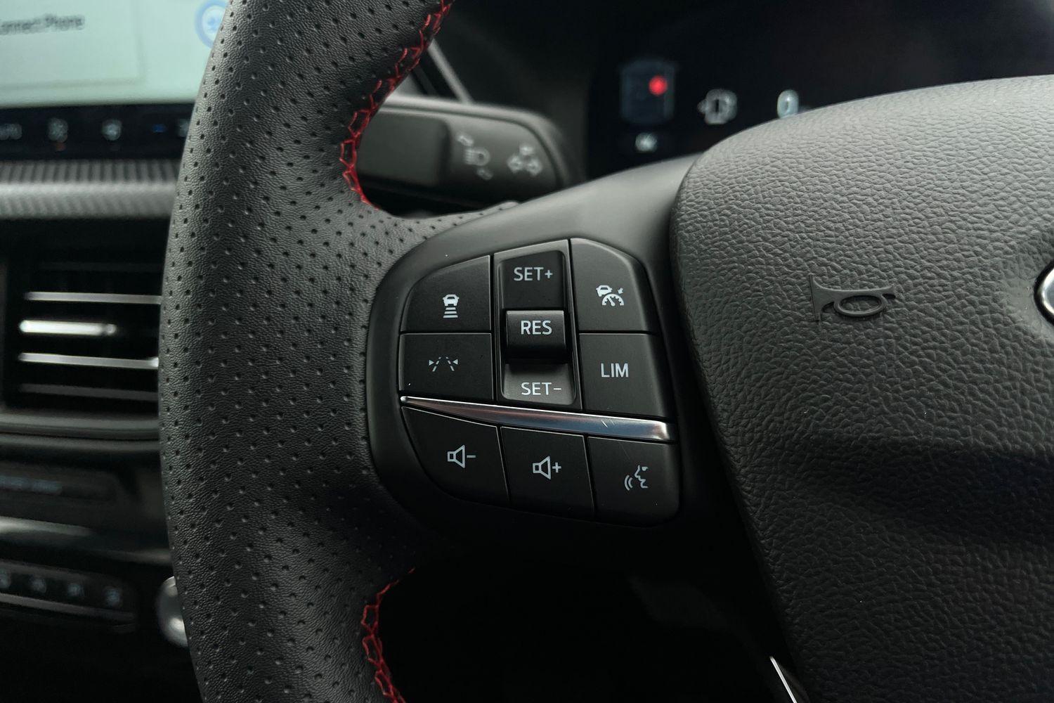 Ford KUGA Photo 26