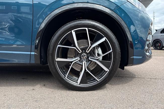VOLKSWAGEN Tiguan Photo 5