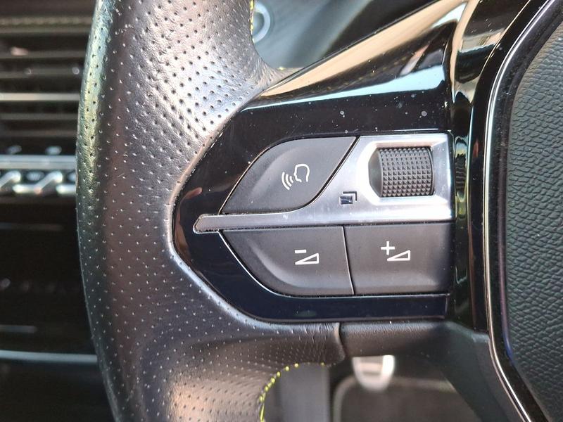 Used Peugeot 208 OW69AXF 23