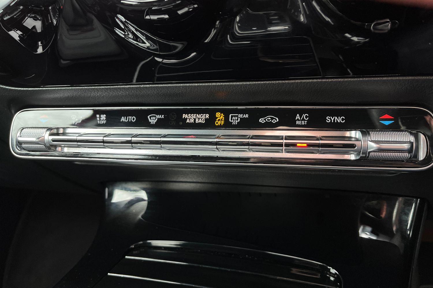 Mercedes-Benz A Class Photo 30