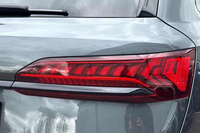 Audi SQ7 Photo 18