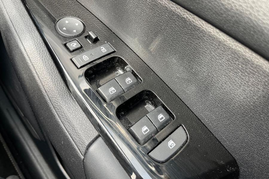 Kia SPORTAGE Photo autoimg-e3034a20d56833e393906148f6b7d737fea5b83d.jpg