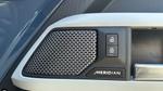 Land Rover Defender Photo 23