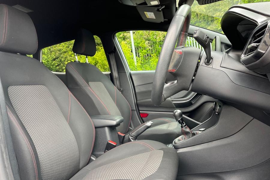 Ford Fiesta Photo autoimg-e30c0916fba46140ac44a0cdce369abb8cff7f19.jpg