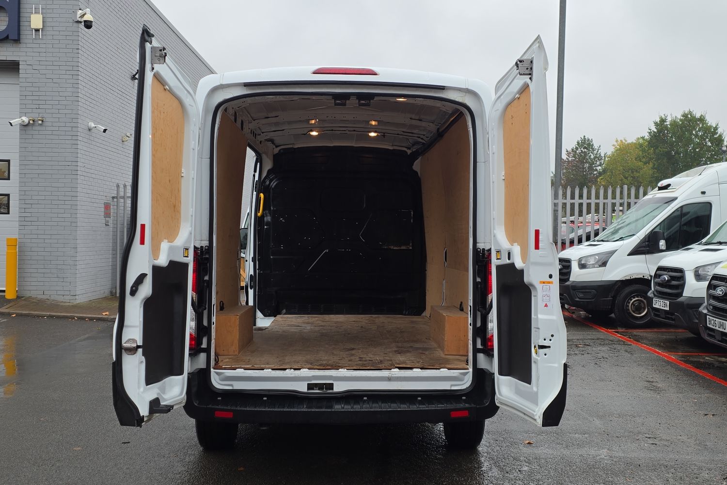 Ford Transit Photo 5