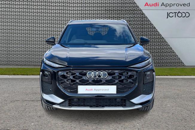 AUDI Q3 Photo 8