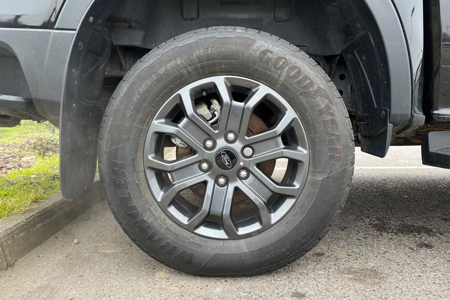 Ford RANGER Photo autoimg-e31341d4dff62828c036256f84b56019e919b8d9.jpg