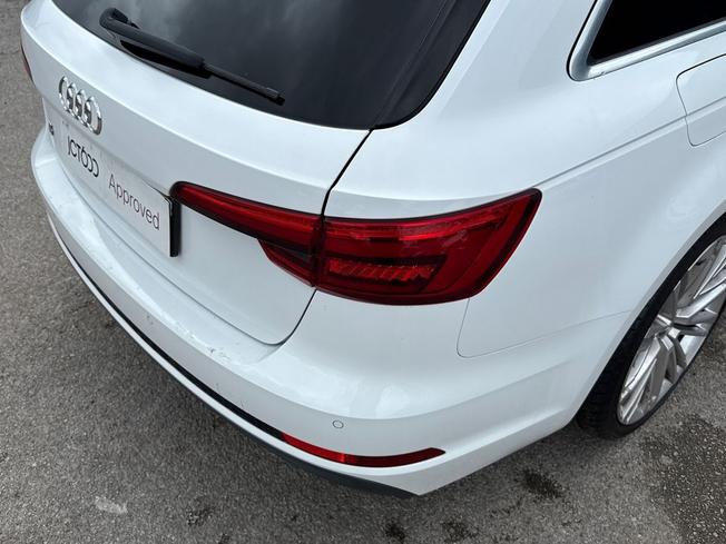 Audi A4 Photo 24