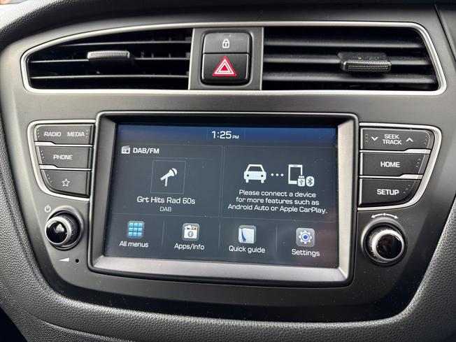 Hyundai i20 Photo 13