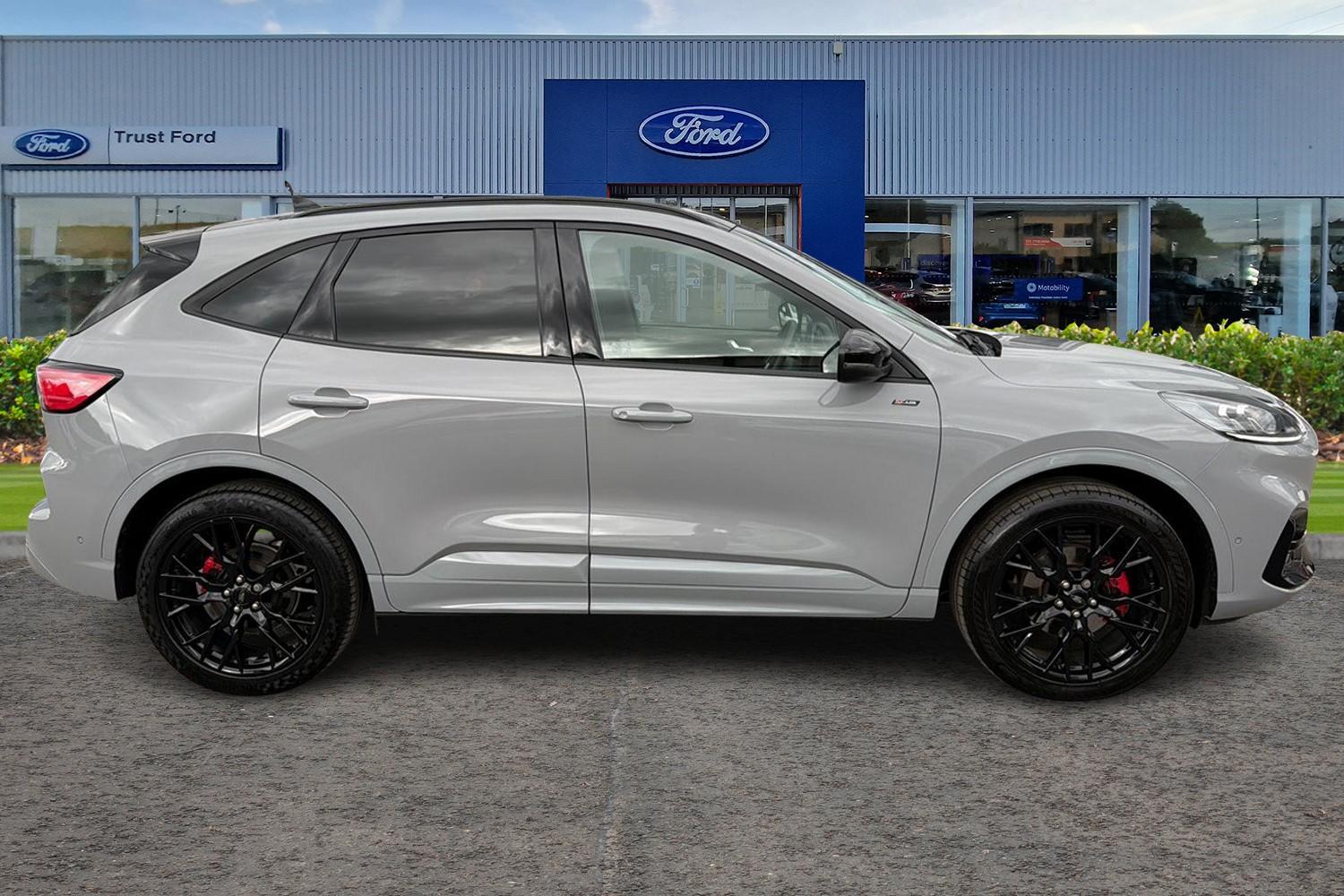 Ford KUGA Photo 2