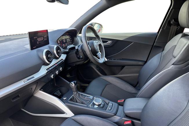 Audi Q2 Photo 2