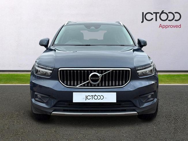 VOLVO XC40 Photo 8