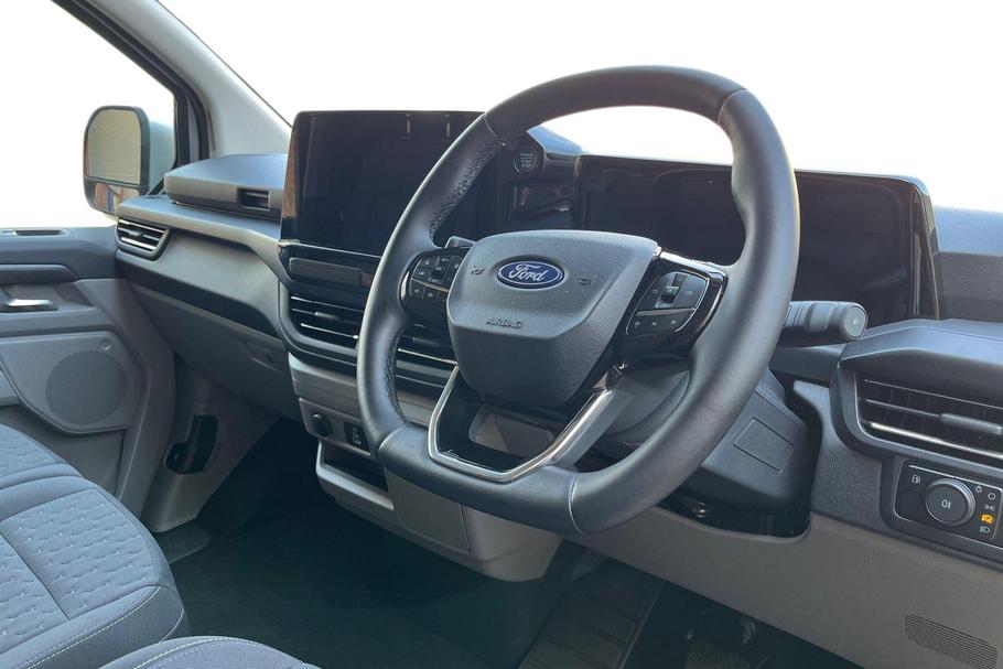 Used Ford TOURNEO CUSTOM WN26TTZ 14