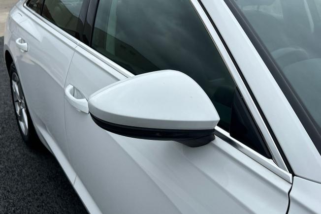 AUDI A6 Saloon Photo 20