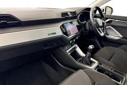 AUDI Q3 Photo 2