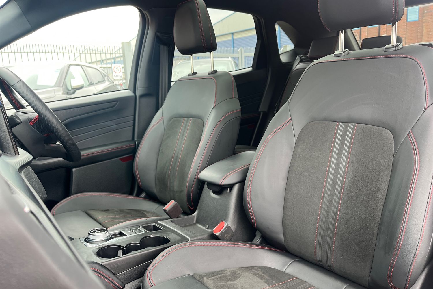 Ford Kuga Photo 18