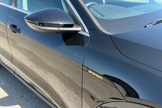 Audi e-tron Photo 20