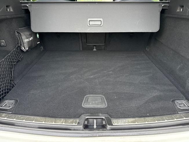 VOLVO XC60 Photo 12