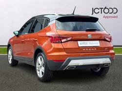 SEAT ARONA Photo 3