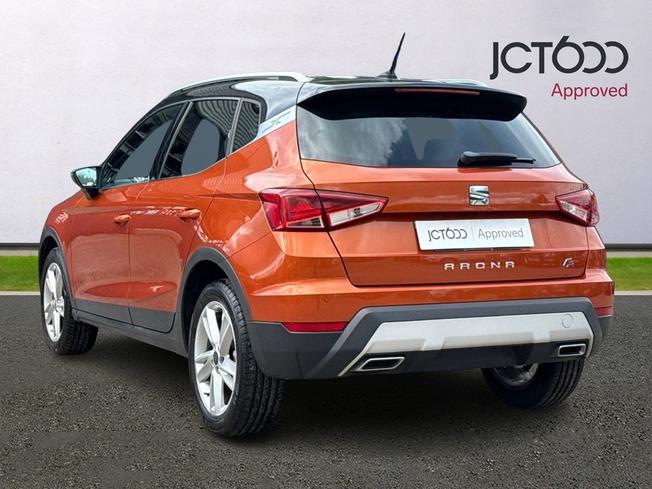SEAT ARONA Photo 3