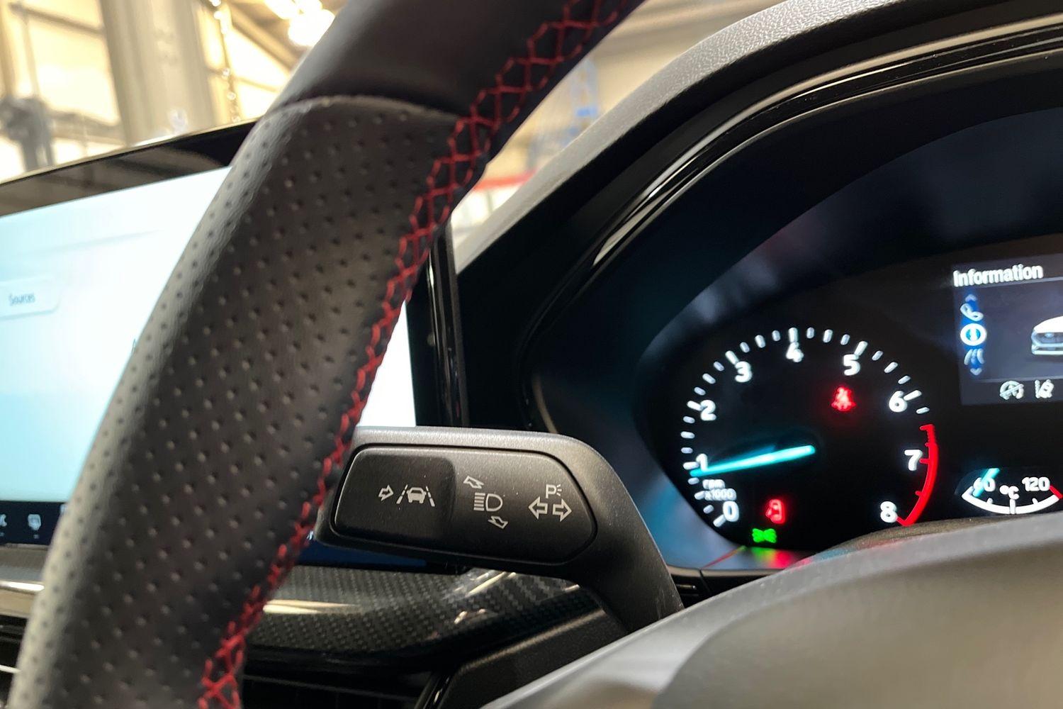 Ford FOCUS Photo 13