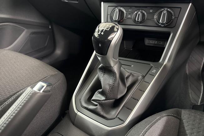 VOLKSWAGEN Polo Photo 23