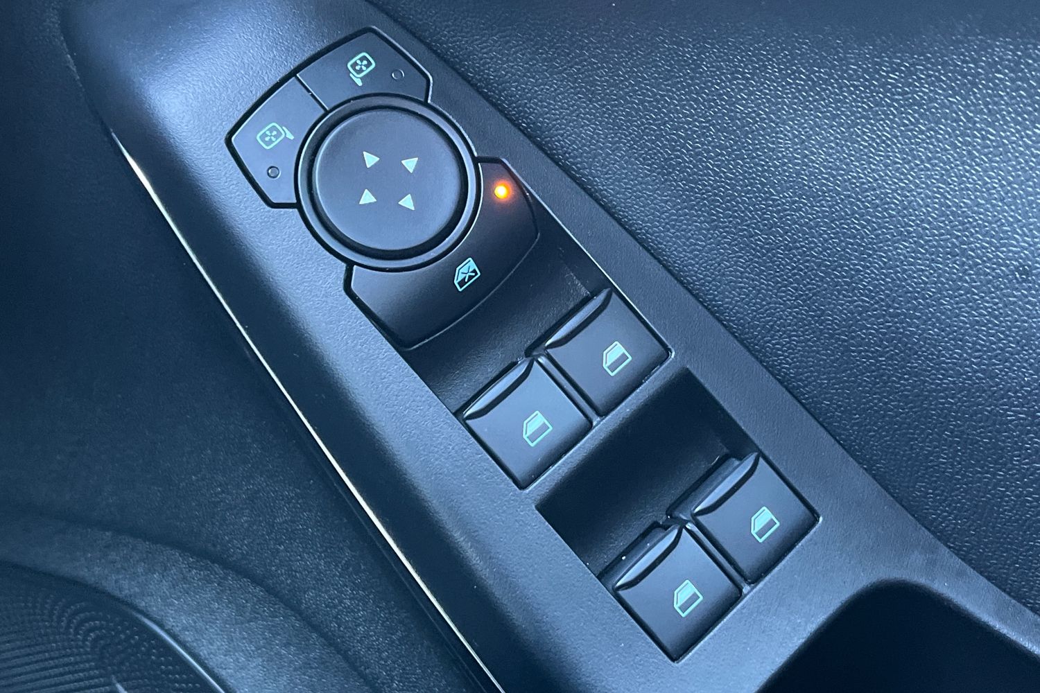 Ford Fiesta Photo 15