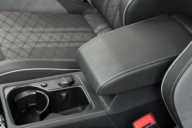 VOLKSWAGEN Golf Photo 42