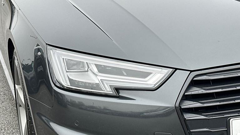 Used Audi A4 Avant AO69DVF 18