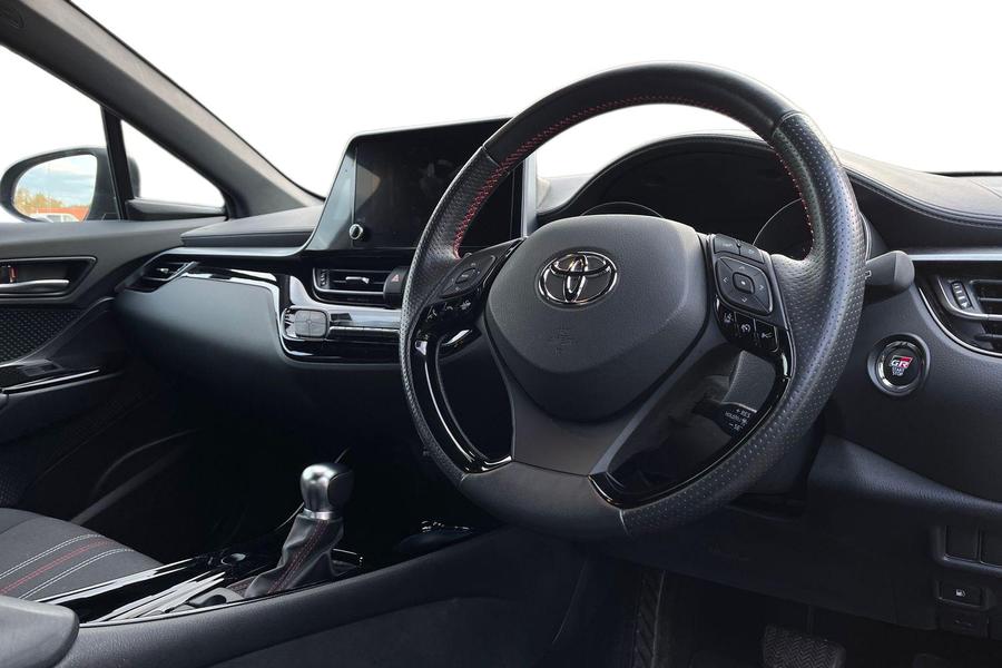 Toyota C-HR Photo autoimg-e33aa46cffa8a4a16e257260961f7aa73ec79026.jpg