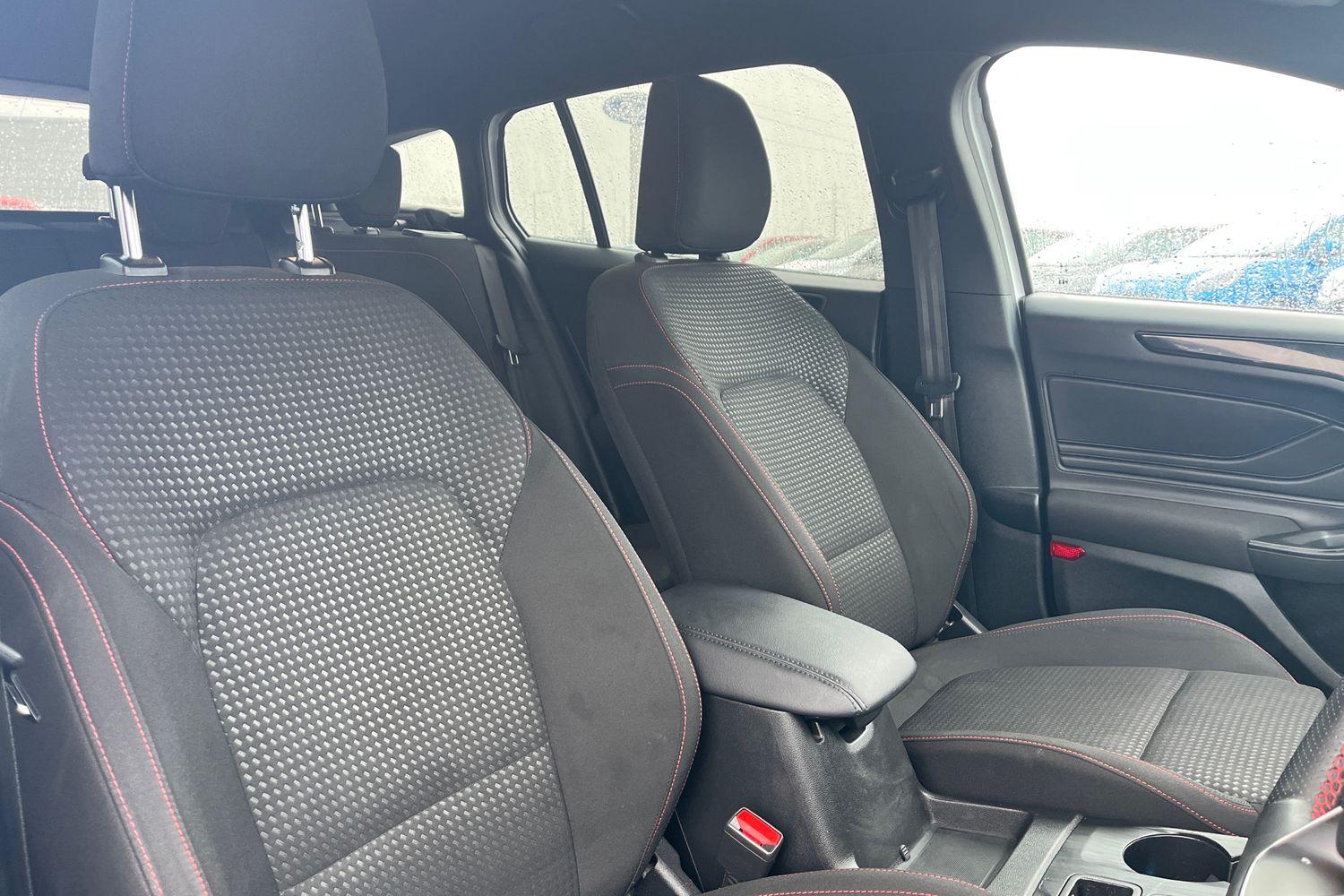 Ford Focus Photo 16