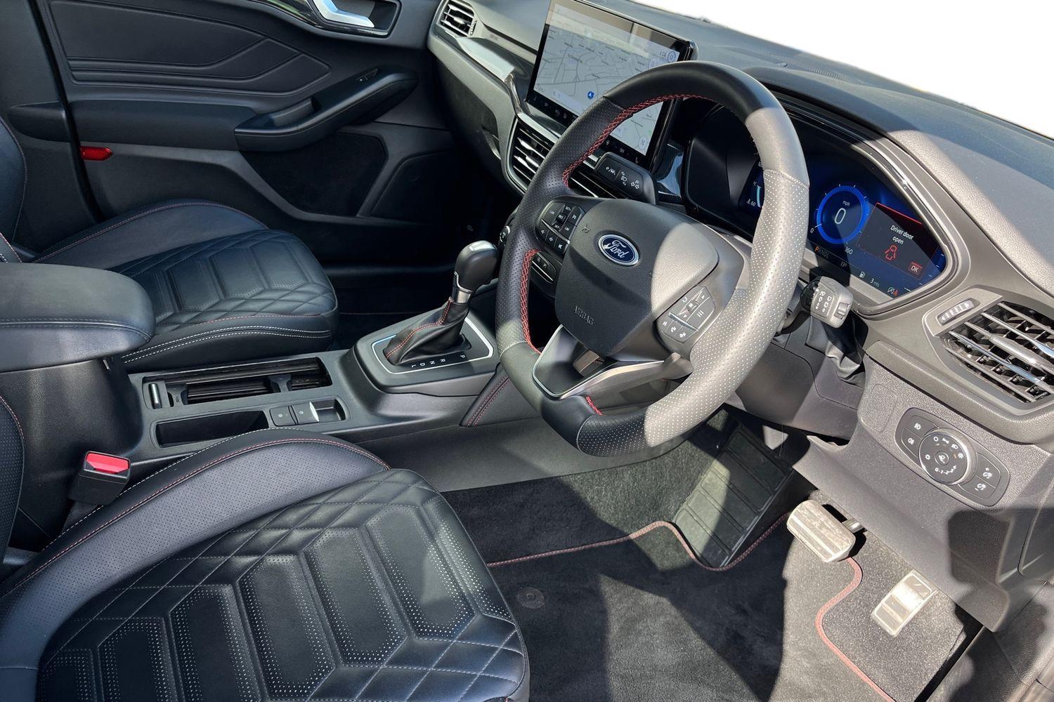 Ford Focus Photo 8