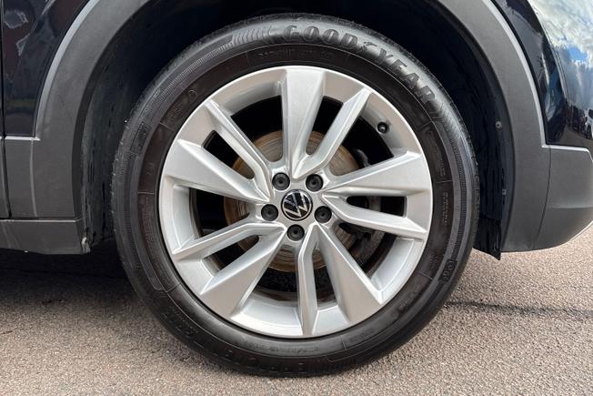 VOLKSWAGEN T-CROSS Photo 5