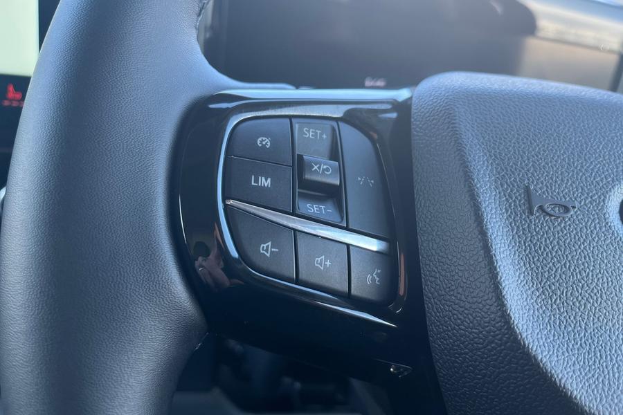 Ford E-Transit Custom Photo autoimg-e342cdeea739eb99acf0c3ac8171567ced528797.jpg
