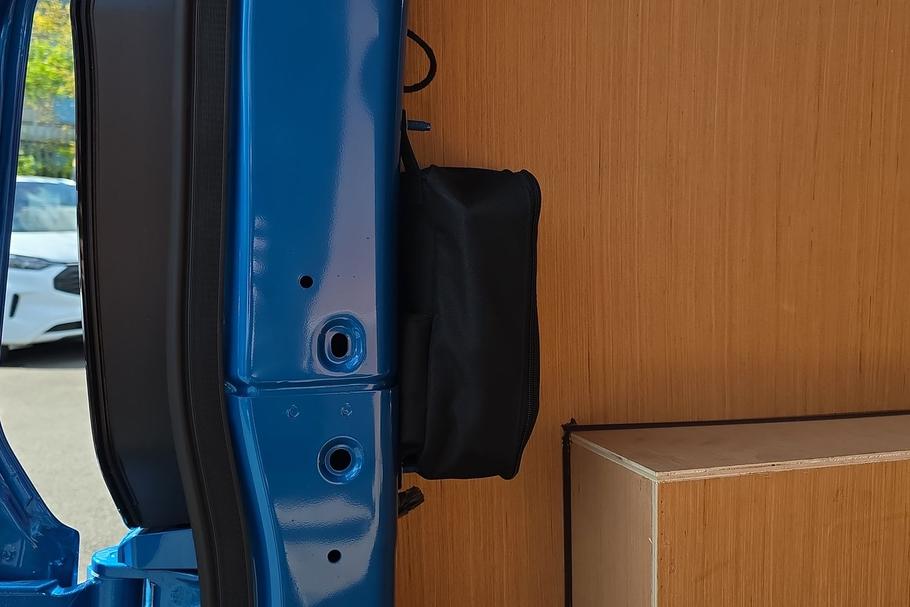 Used FORD TRANSIT CUSTOM WP75URZ 28