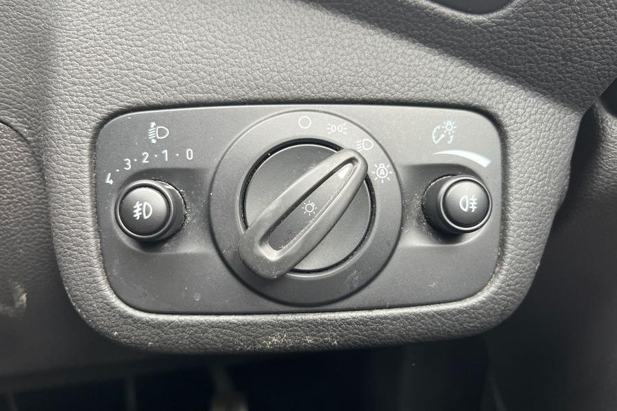 Ford KUGA Photo autoimg-e34732da94a2d2bd9cfd1f04cfd66938708e86a5.jpg