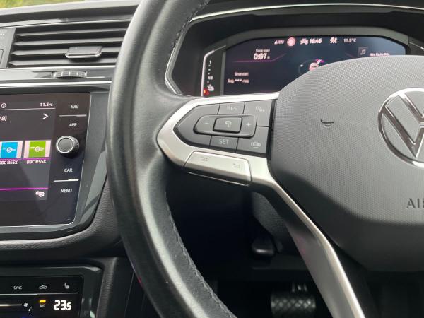 Volkswagen Tiguan Photo autoimg-e34c3ceefb459dd466c177a94d5cdc2241f37149.jpg