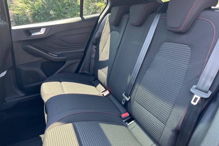 Ford FOCUS Photo autoimg-e34cf1c35ccffa7ad0bc69e73d84ed492b6dce17.jpg
