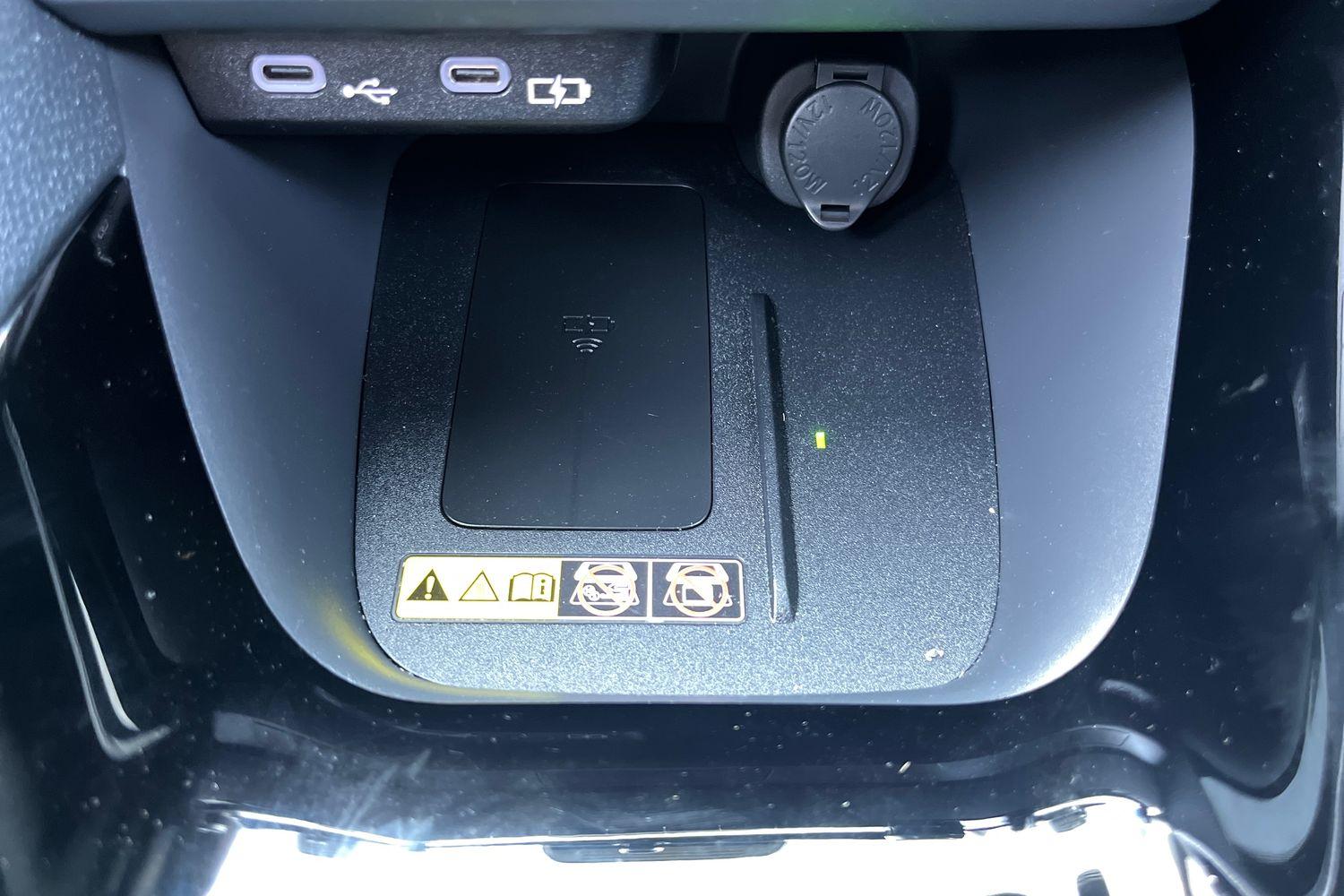 Toyota YARIS Photo 32