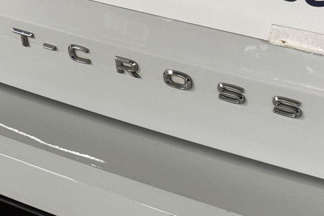 VOLKSWAGEN T-Cross Photo 37
