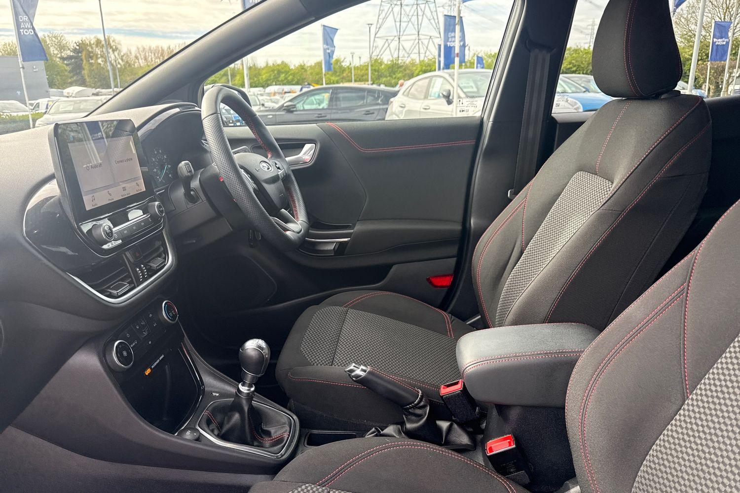 Ford PUMA Photo 18