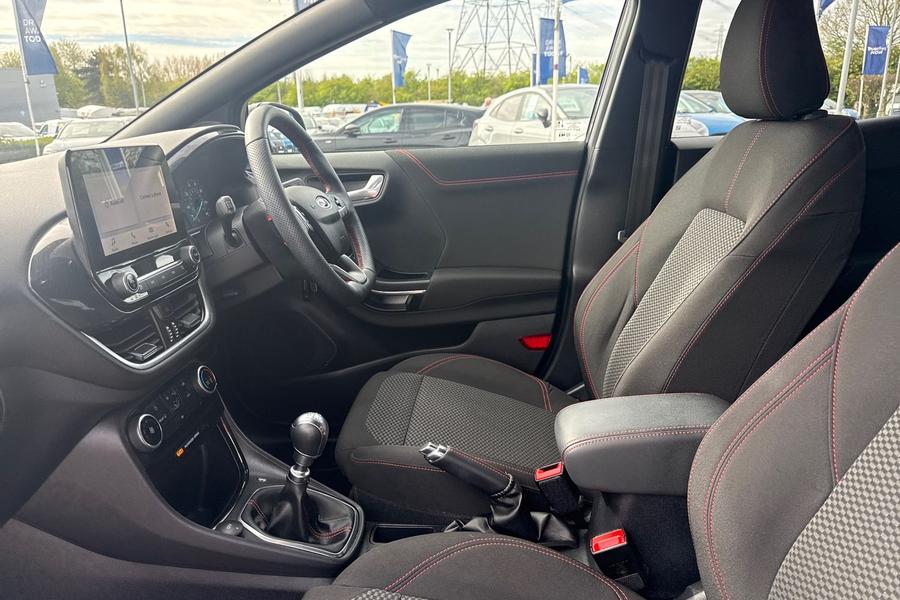 Ford PUMA Photo autoimg-e3526e331a37d7bed3dcb6889becb67f99713e8f.jpg