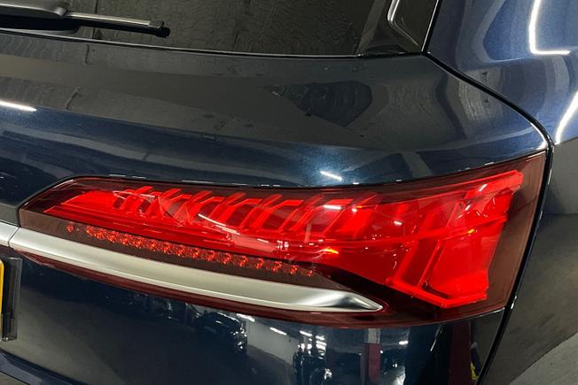 Audi Q7 Photo 18