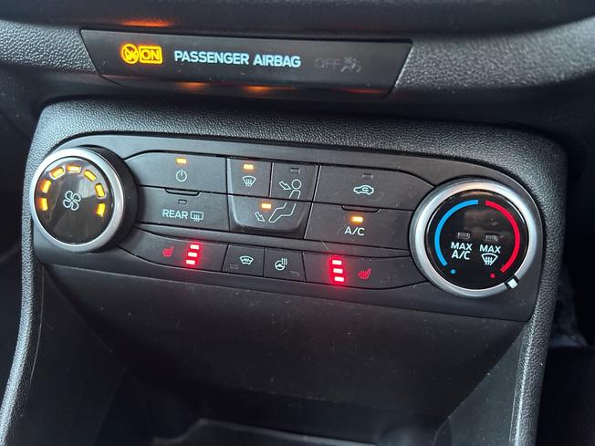 FORD Fiesta Photo 49