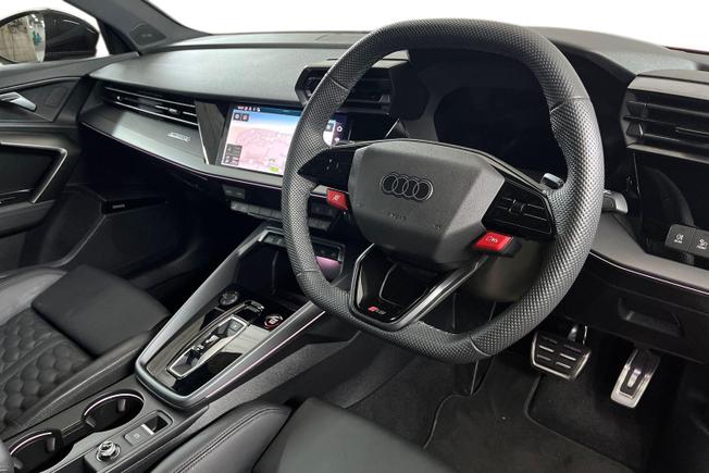 AUDI RS3 Photo 6
