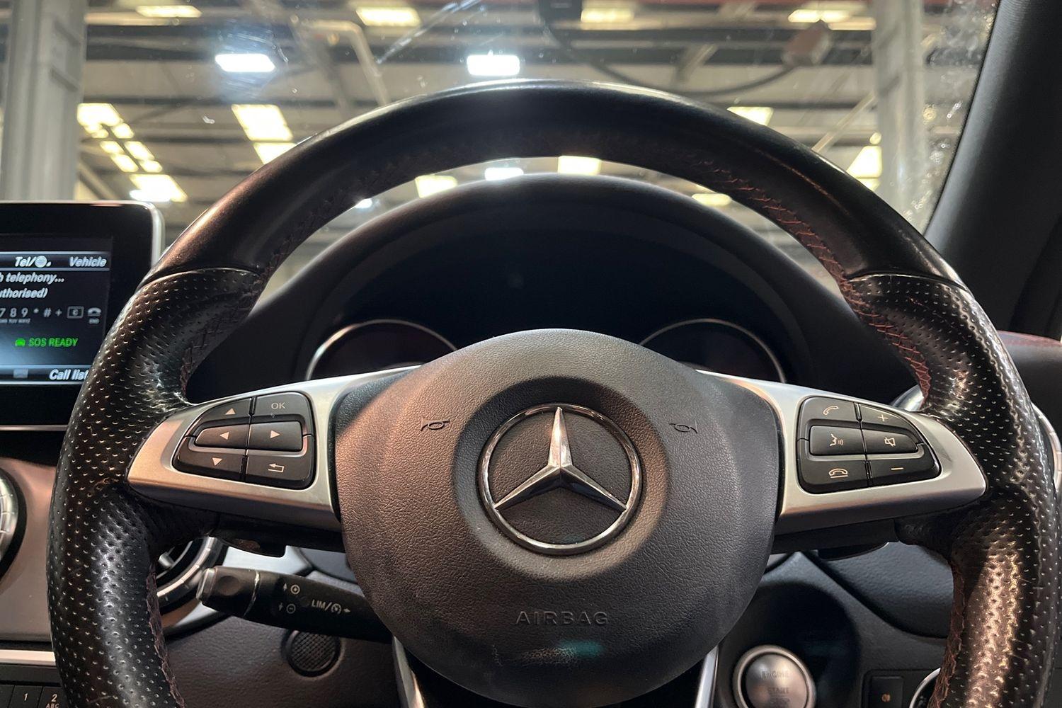 Mercedes-Benz CLA Photo 11